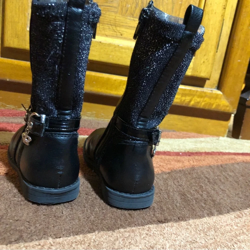 Juicy Couture Toddler’s Girl Boots